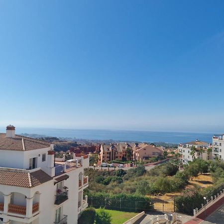 Elegant Apartment With Fantastic Views At The Top Of Calahonda Sitio de Calahonda المظهر الخارجي الصورة