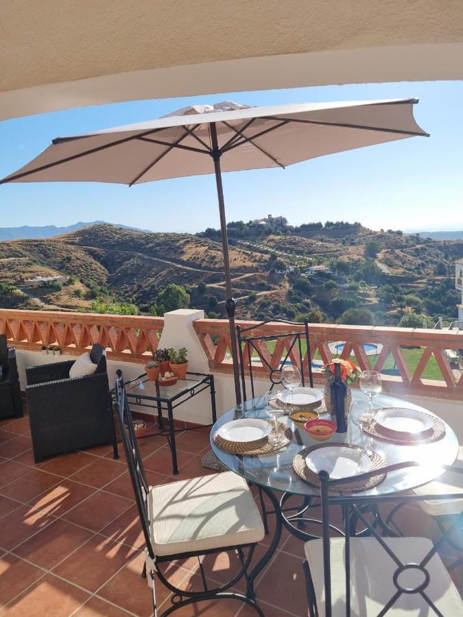 Elegant Apartment With Fantastic Views At The Top Of Calahonda Sitio de Calahonda المظهر الخارجي الصورة