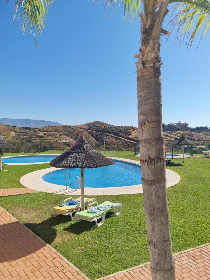 Elegant Apartment With Fantastic Views At The Top Of Calahonda Sitio de Calahonda المظهر الخارجي الصورة